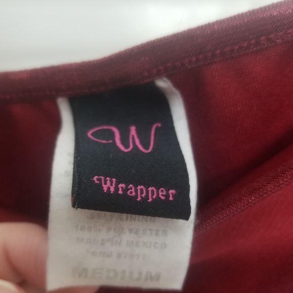 Stunning! EUC striped red skirt - Picture 3 of 4